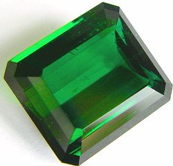 28.30 carats green tourmaline gemstone, exclusive loose faceted tourmalines, Madagascar gemstones shopping